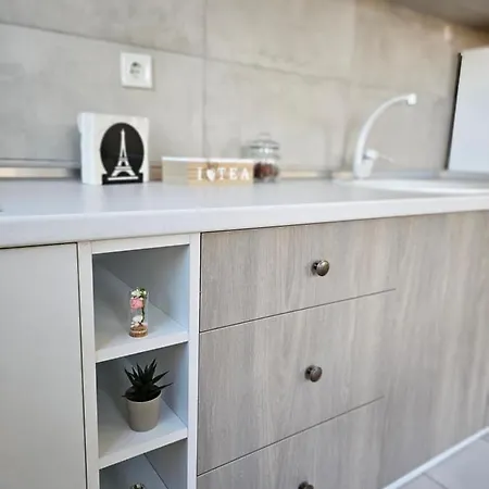 Apartment Ddapartment *